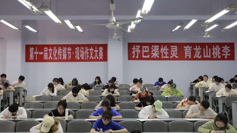 品牌设计合同定制方案：关键要素与注意事项