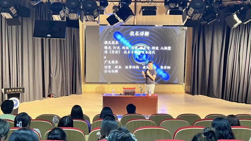 色彩规范书不是画册，别把品牌色当调色盘